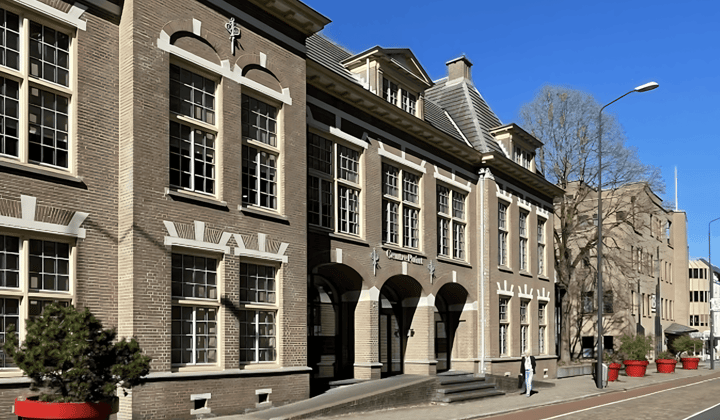 Appartement · 61 m² · €1063,-