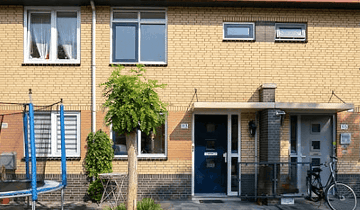 Huis · 84 m² · €2195,-
