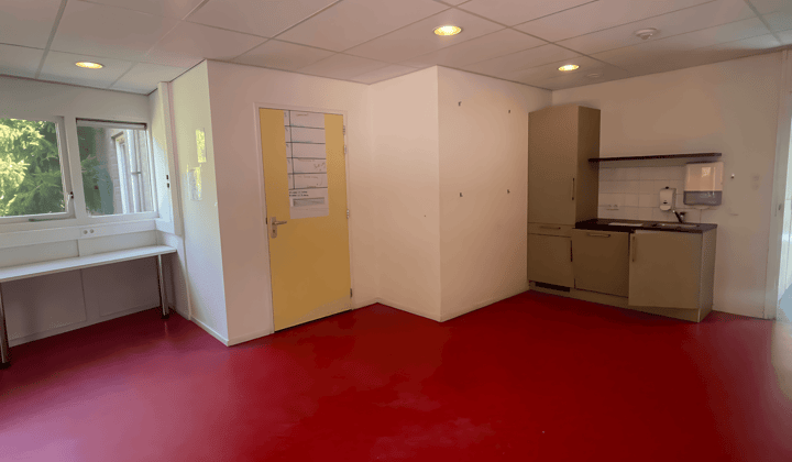 Kamer · 50 m² · €320,-
