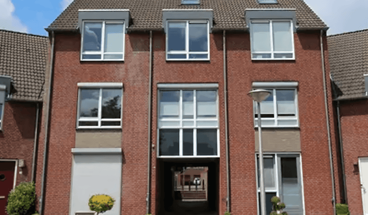 Huis · €1200,-