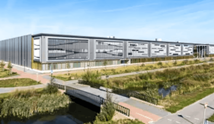 Bedrijfsruimte · 220 m² · €299,-