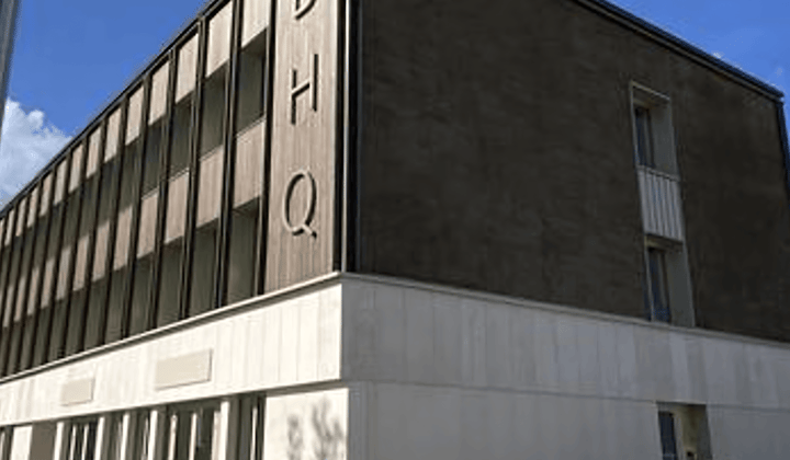Bedrijfsruimte · 117 m² · €3150,-