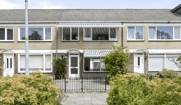 Huis · 127 m² · €2600,-