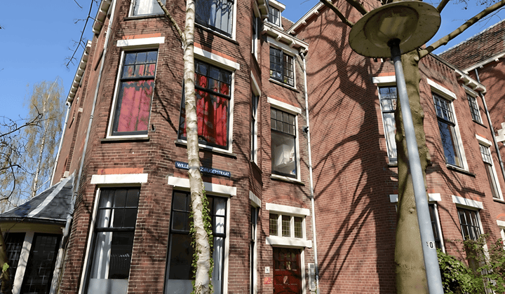 Studentenkamer 13 m² zonder huisdieren en alleen voor mannen