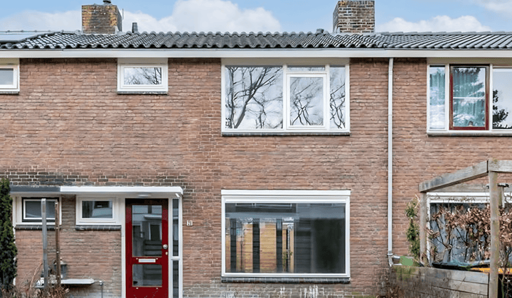Huis · 100 m² · €2500,-
