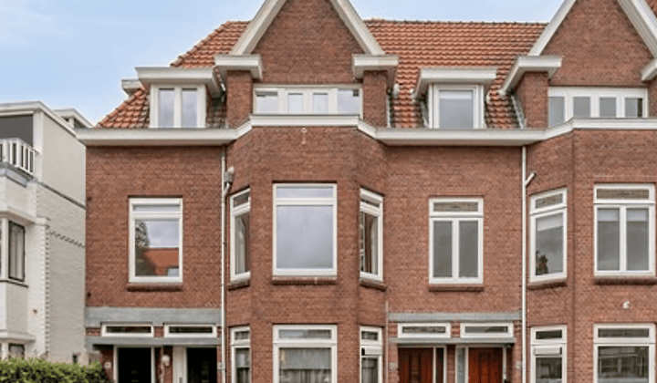 Appartement · 106 m² · €2750,-