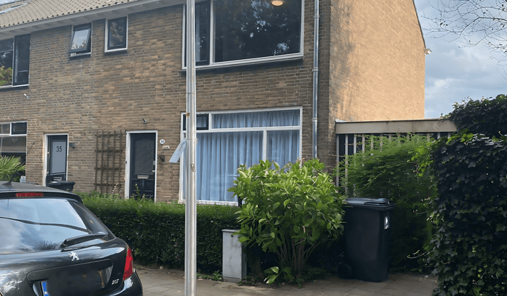 Huis · 96 m² · €2100,-