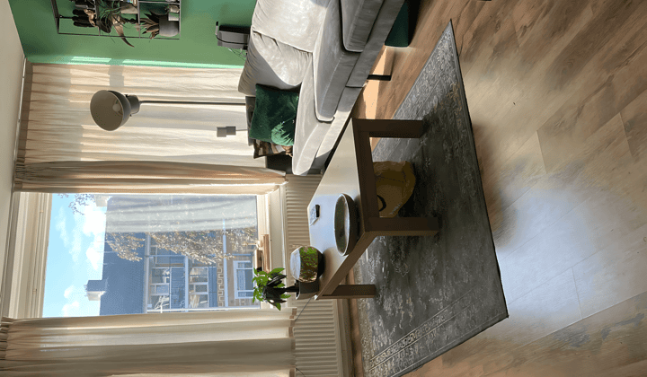 Kamer · 35 m² · €895,-