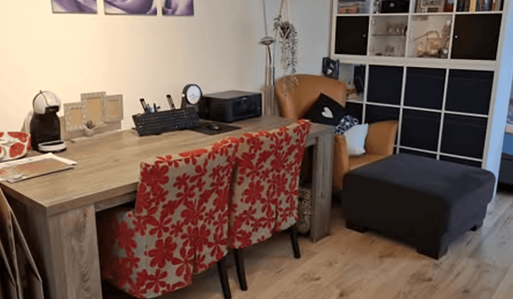 Kamer met privébadkamer en gedeelde tuin