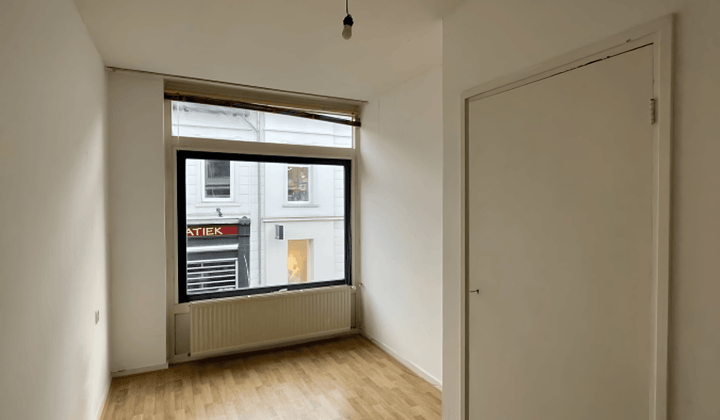 Appartement · 93 m² · €1063,-