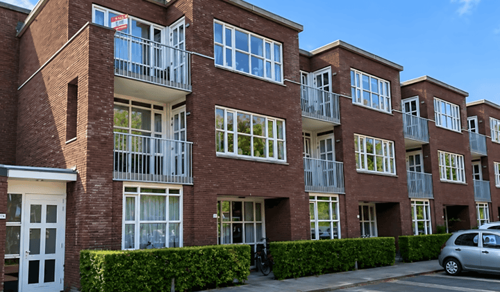 Appartement · 80 m² · €1090,-