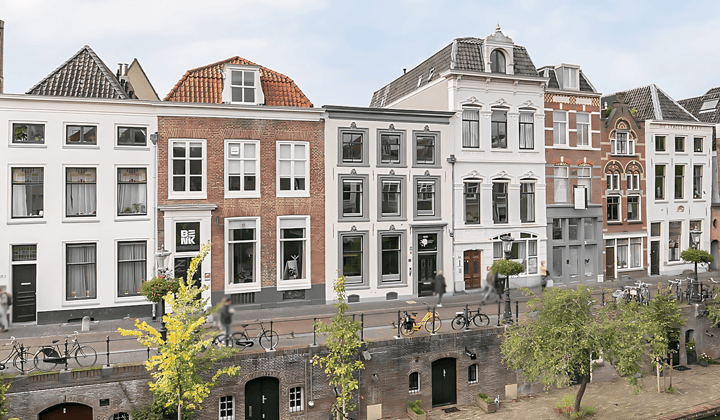 Studio · 24 m² · €995,-