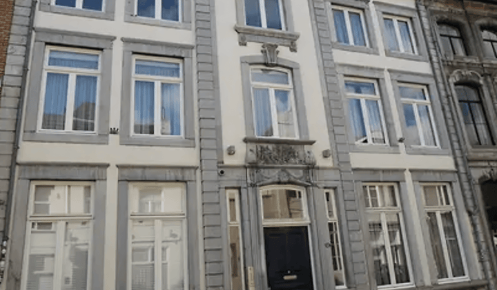Huis · €1250,-