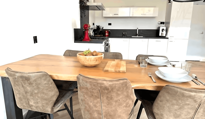 Huis · 125 m² · €1900,-