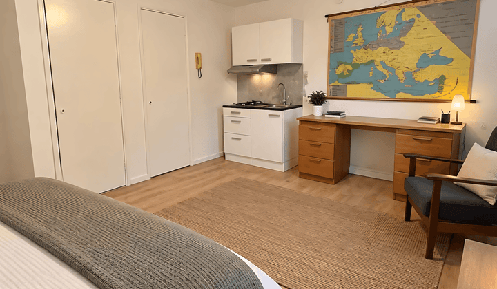 Kamer · 15 m² · €600,-