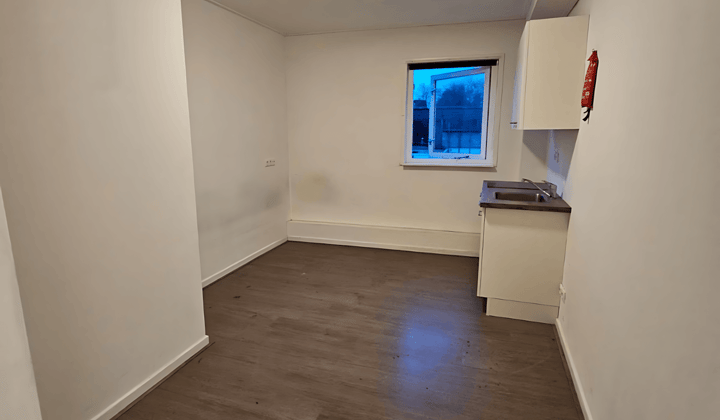 Kamer · 10 m² · €366,-