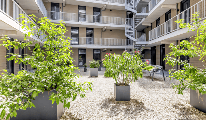 Appartement · 90 m² · €1975,-