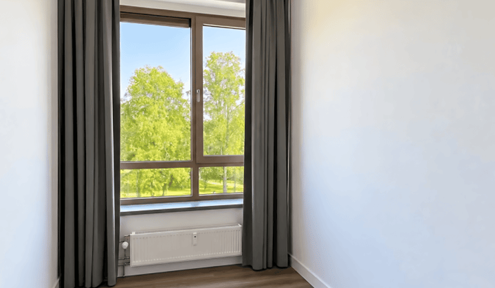 Studio · 28 m² · €1056,-