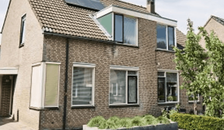 Huis · 63 m² · €970,-