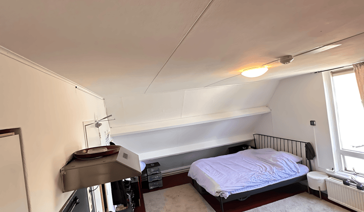 Studio · 25 m² · €1299,-