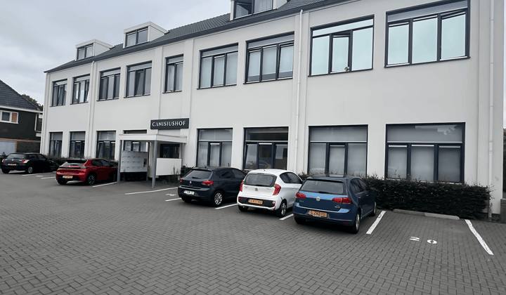 Appartement · 89 m² · €1605,-