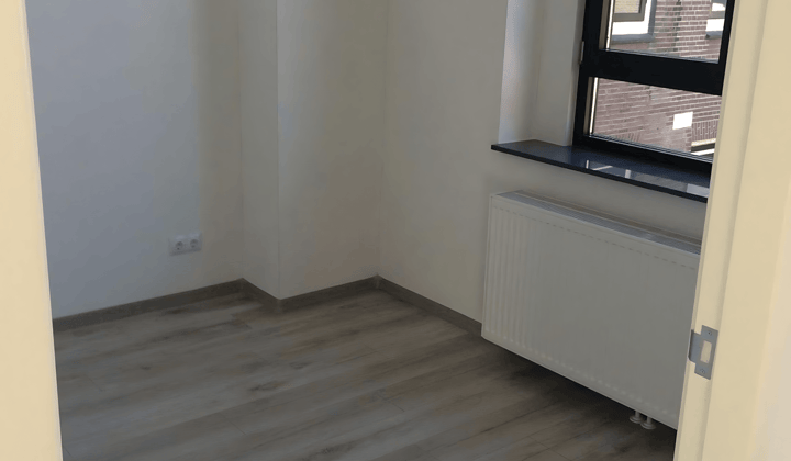 Appartement · 75 m² · €1225,-