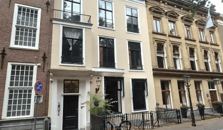 Kantoor · 27 m² · €695,-