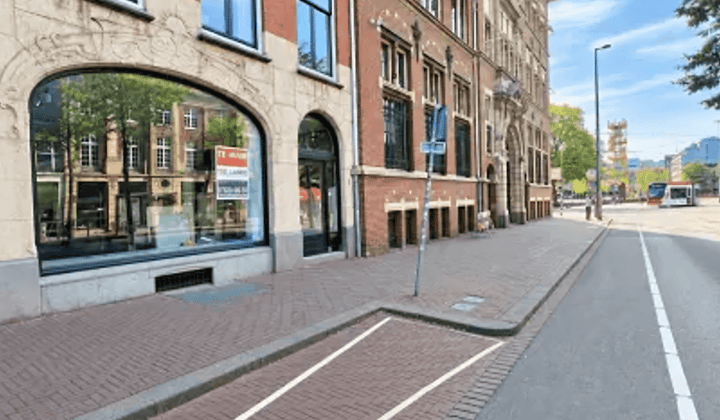 Bedrijfsruimte · 200 m² · €2950,-