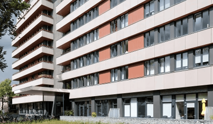 Modern appartement met balkon en wasmachineaansluiting