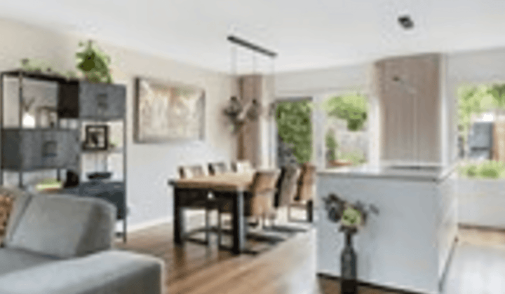Huis · 103 m² · €2750,-