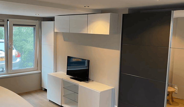 Studio · 23 m² · €950,-