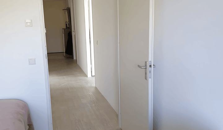 Gemeubileerde kamer zonder huisdieren, exclusief vaste lasten