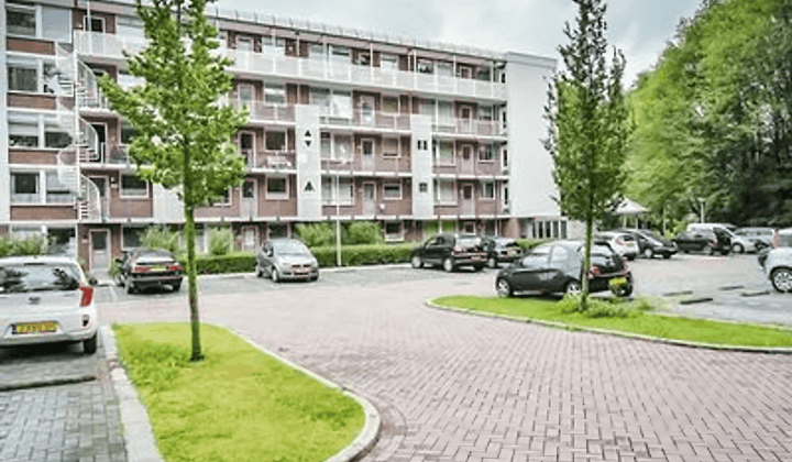 Appartement met 3 kamers en 65 m², registratie mogelijk