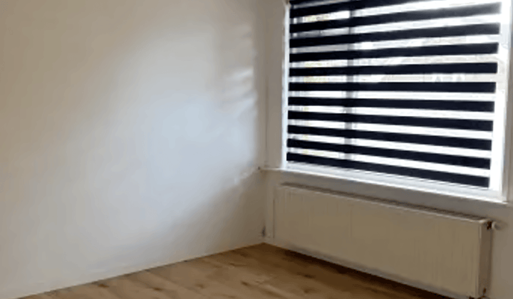 3-kamer appartement met open keuken en parkeerfaciliteiten