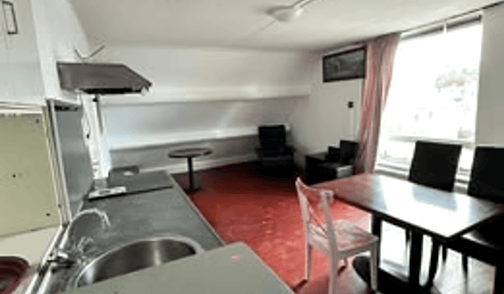 Studio · €1299,-