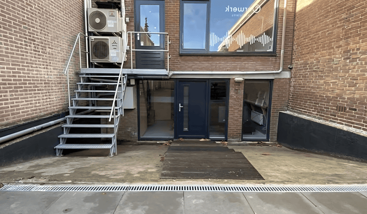 Studio · 45 m² · €1365,-
