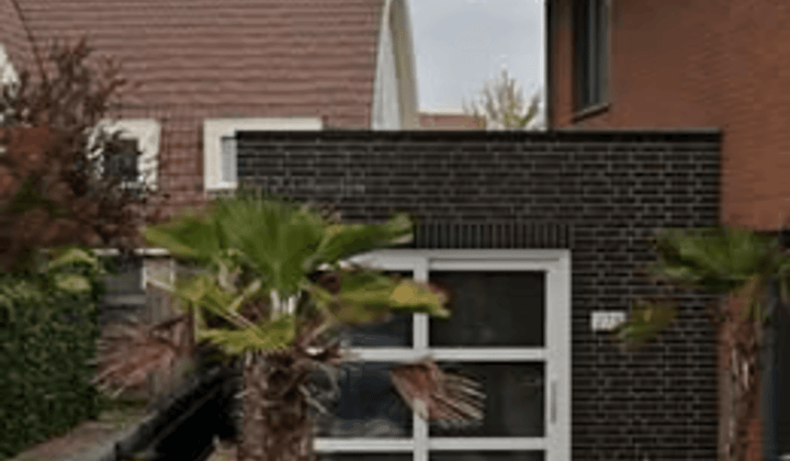 Studio · €1200,-