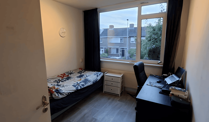 Kamer · 72 m² · €529,-