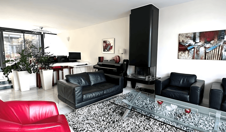 Huis · 180 m² · €3700,-