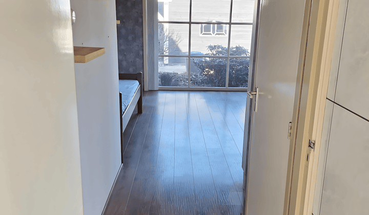 Studio · 30 m² · €1500,-