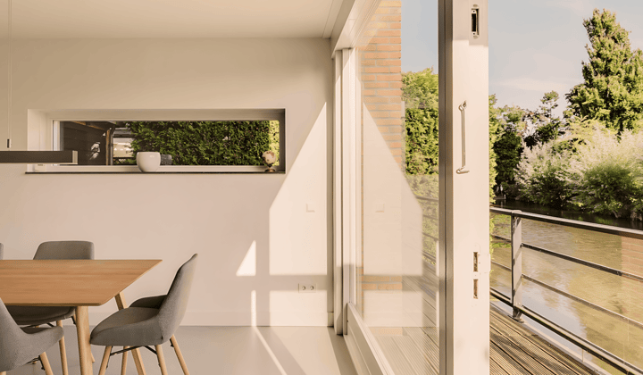 Gemeubileerde eengezinswoning met balkon en tuin