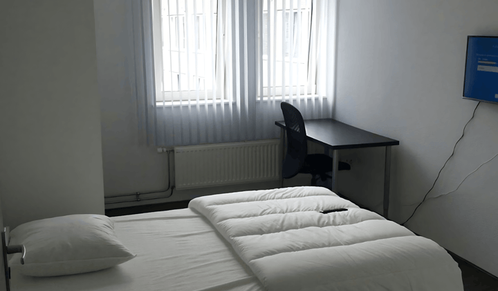 Gemeubileerde kamer zonder huisdieren, delen toegestaan