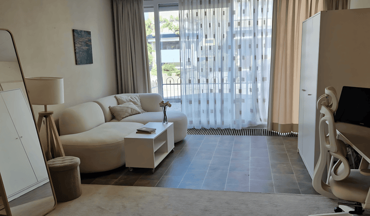 Kamer · 30 m² · €650,-