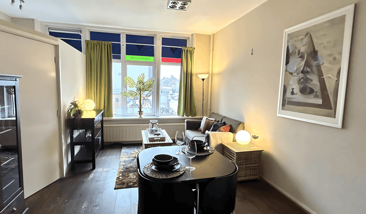 Studio · 25 m² · €1450,-