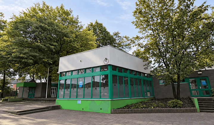 Anti Kraak · 65 m² · €330,-