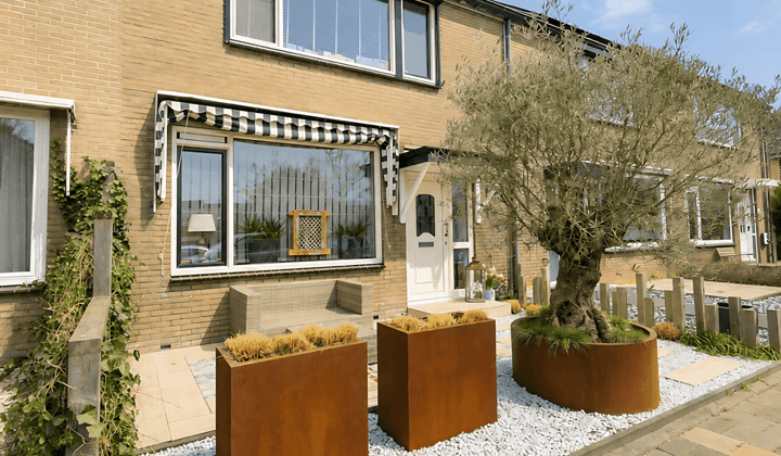 Huis · 132 m² · €2400,-
