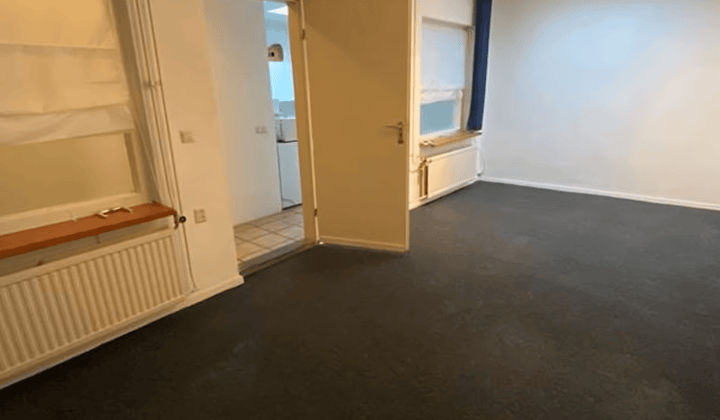 Kamer · 18 m² · €495,-