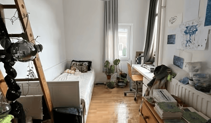 Kamer · €420,-