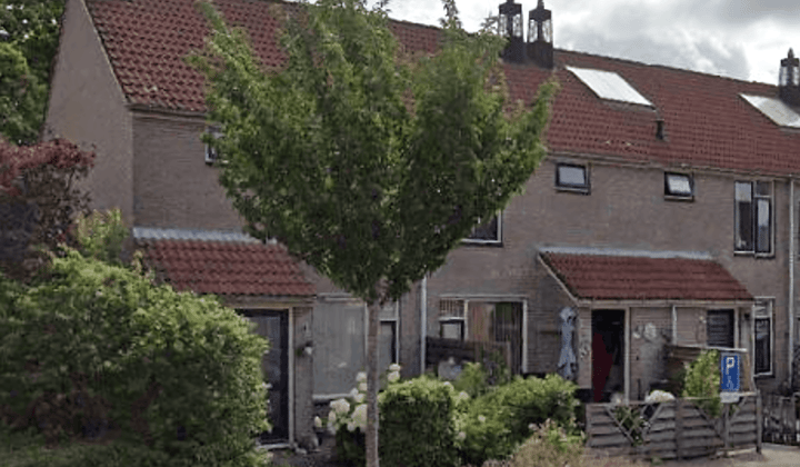 Huis · 86 m² · €845,-