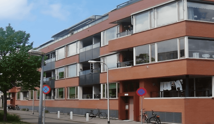 Parkeerplaats · 15 m² · €180,-